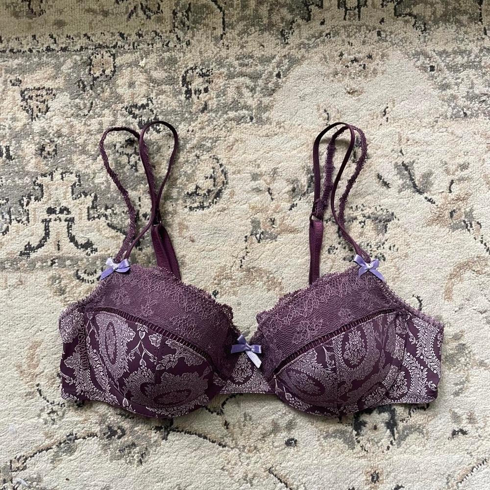 Y2K Euro Made in France Lace Bra Purple Womens Sz 34B whimsigoth Fairycore
